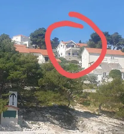 Sara דירה פוסטיר